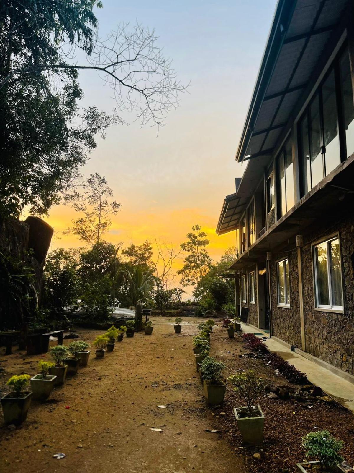 Palabaddala Tea And Eco Lodge รัตนปุระ ภายนอก รูปภาพ